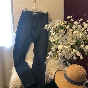 Women’s skinny stretch jeans